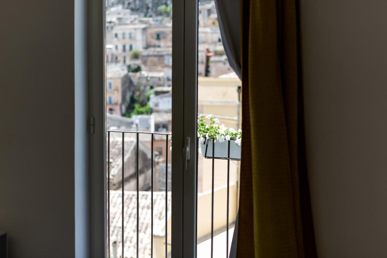 A Casa Di Cassi Hotel Modica Exterior foto